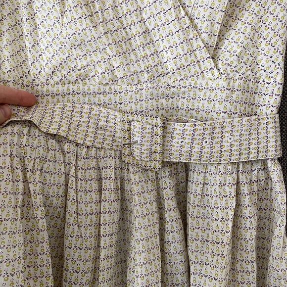 Vintage 1980s Beth Jordan White Floral Belted Pleated Dress - Picture 7 of 11